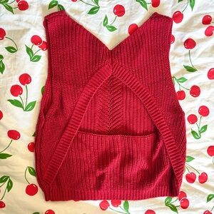 Red Knit Backless Cropped Sweater Vest